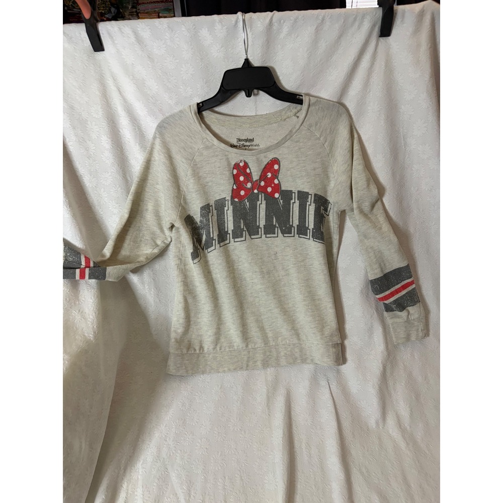 Disney Mickey Minnie Mouse AthleticAesthetic 28 Graphic Sweatshirt Varsity Top